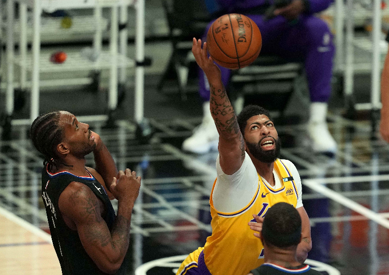 平博体育-湖人双加时战胜勇士比赛回顾